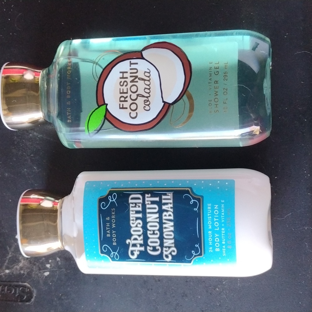 Bath & Bodyworks coconut combo